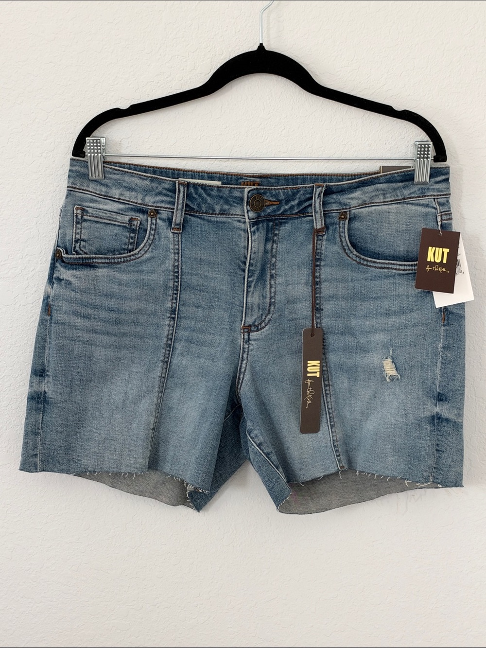 KUT from the Kloth Kity Boyfriend Denim Shorts Size 12 NWT